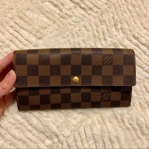 LV monogram Sarah wallet